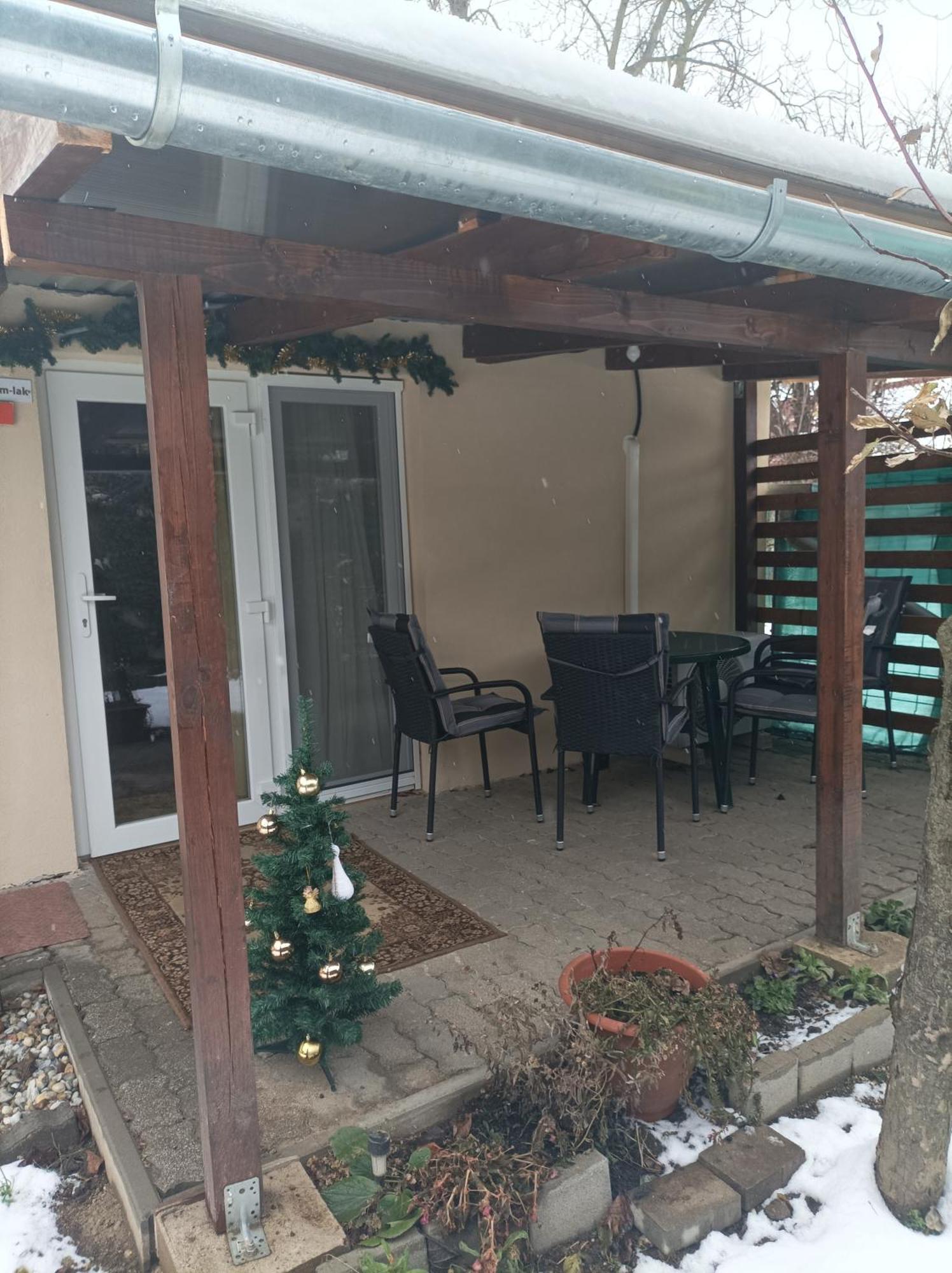 Csilla Apartman Balogunyom Exterior foto